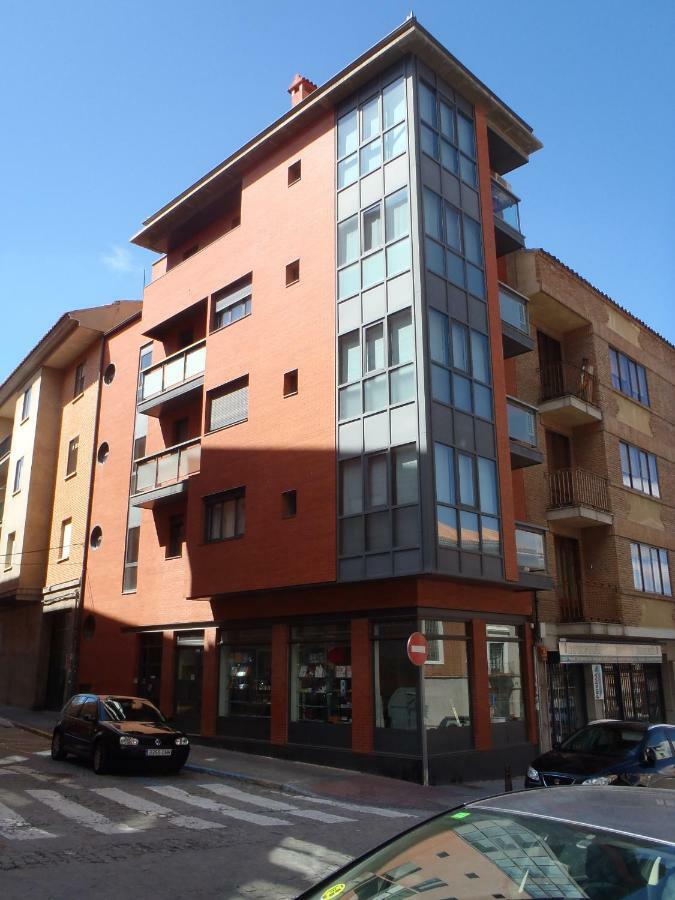 セゴビアEl Balconcito De San Millanアパートメント エクステリア 写真